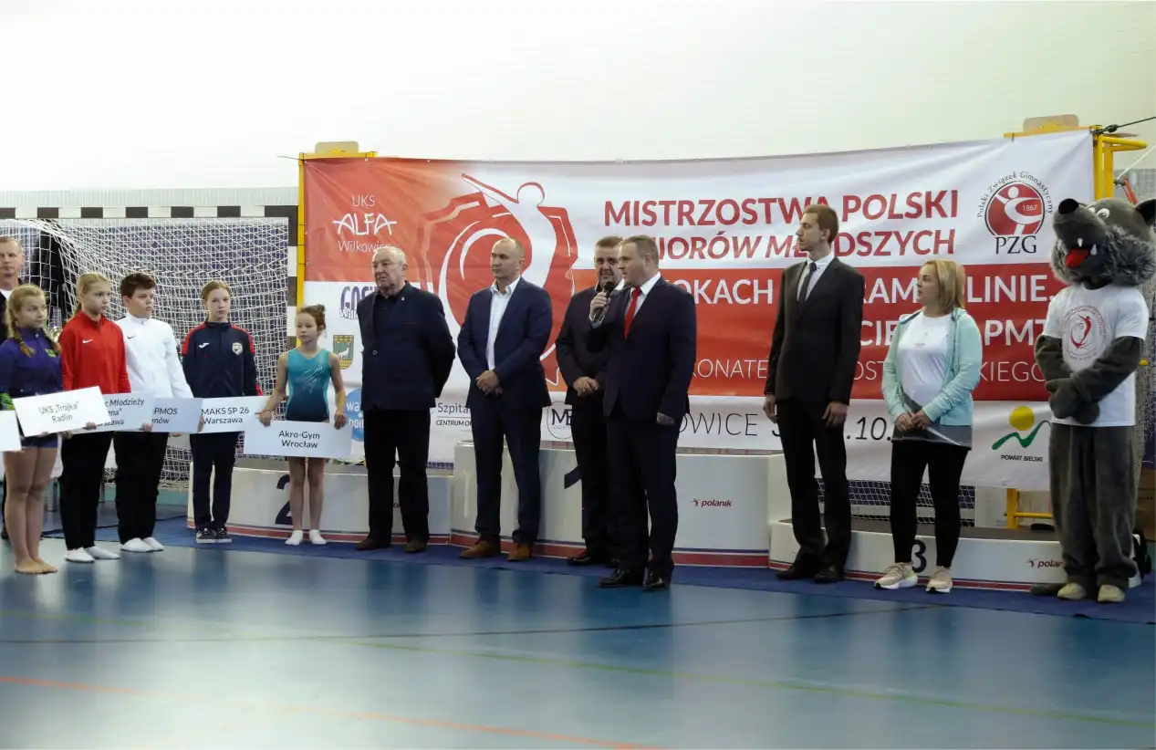 Mistrzostwa Polski Juniora Młodszego w skokach na trampolinie, ścieżce i pmt - Wilkowice 2021 (Hala GOSIR)