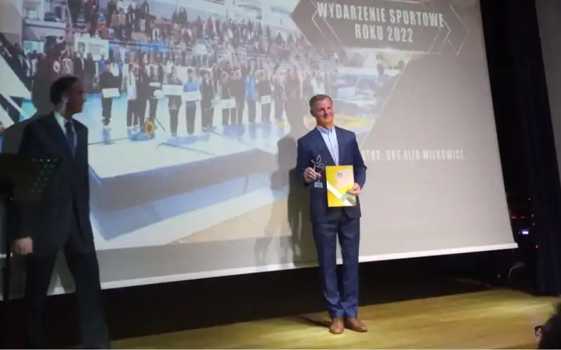 IV Gala Sportu Gminy Wilkowice: 3 główne nagrody, 2 nominacje, szereg nagród i wyróżnień – ten bilans doskonale odzwierciedla to, co działo się w UKS ALFA Wilkowice w roku 2022.