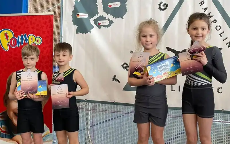 Emilia Huczek i Zuzanna Kasperek 1 m synchron Liberec 2025