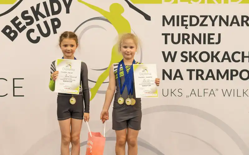 Emilia Huczek i Zuzanna Kasperek 1 m synchron Beskidy Cup 2025